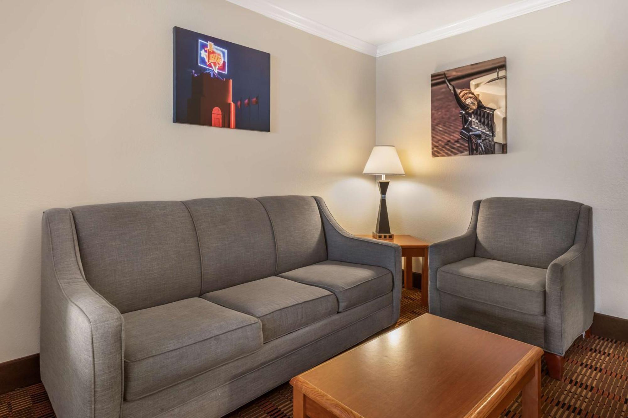 Best Western Club House Inn & Suites Mineral Wells Εξωτερικό φωτογραφία