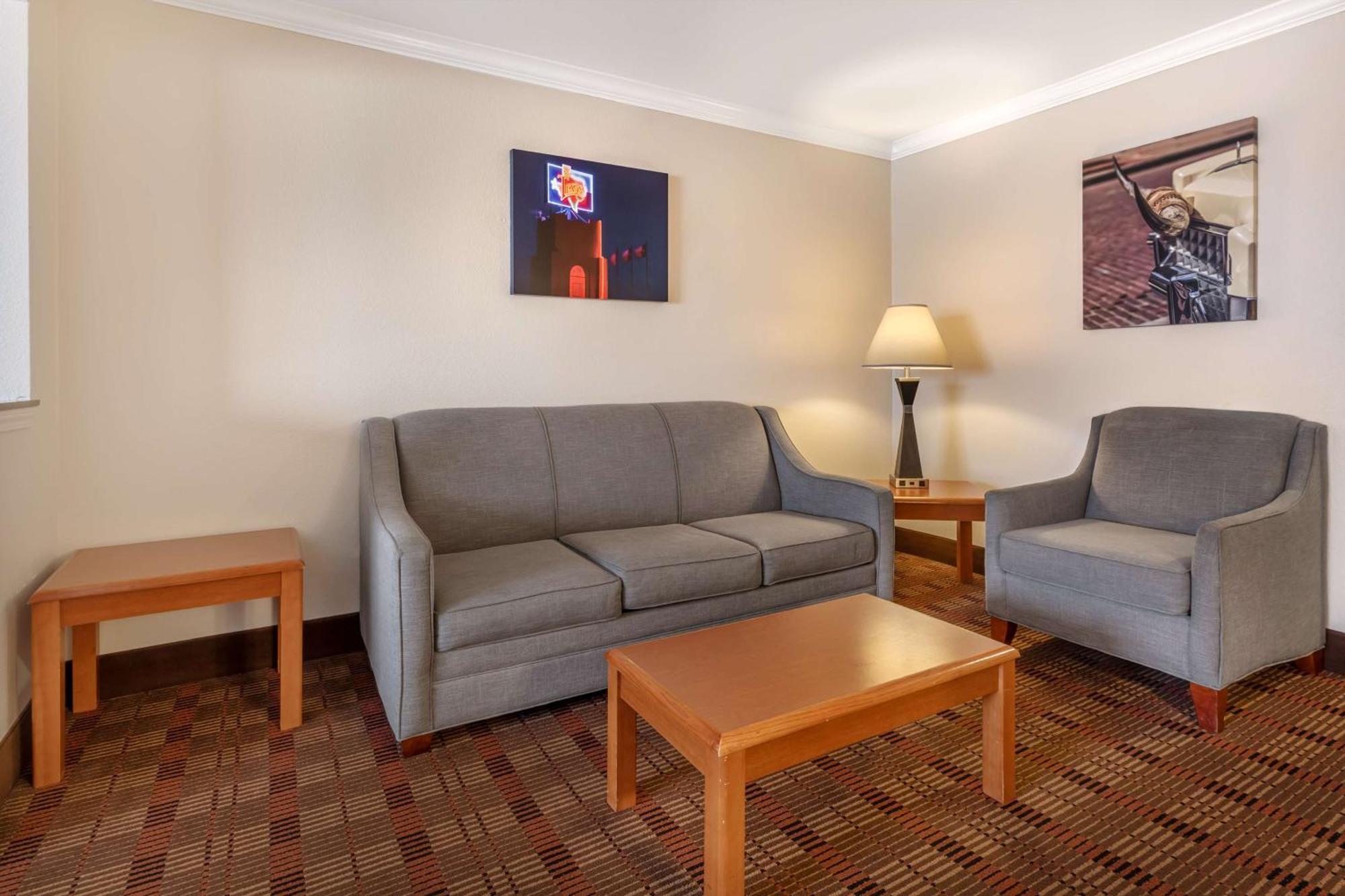 Best Western Club House Inn & Suites Mineral Wells Εξωτερικό φωτογραφία