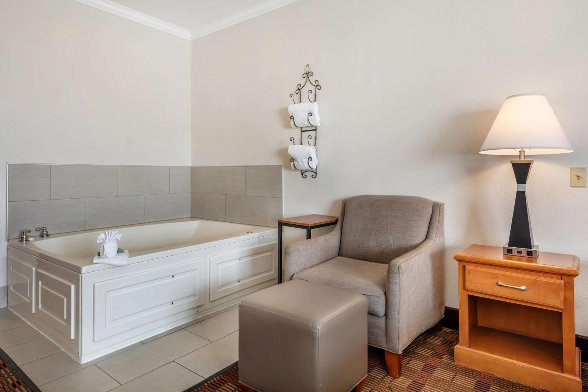 Best Western Club House Inn & Suites Mineral Wells Εξωτερικό φωτογραφία