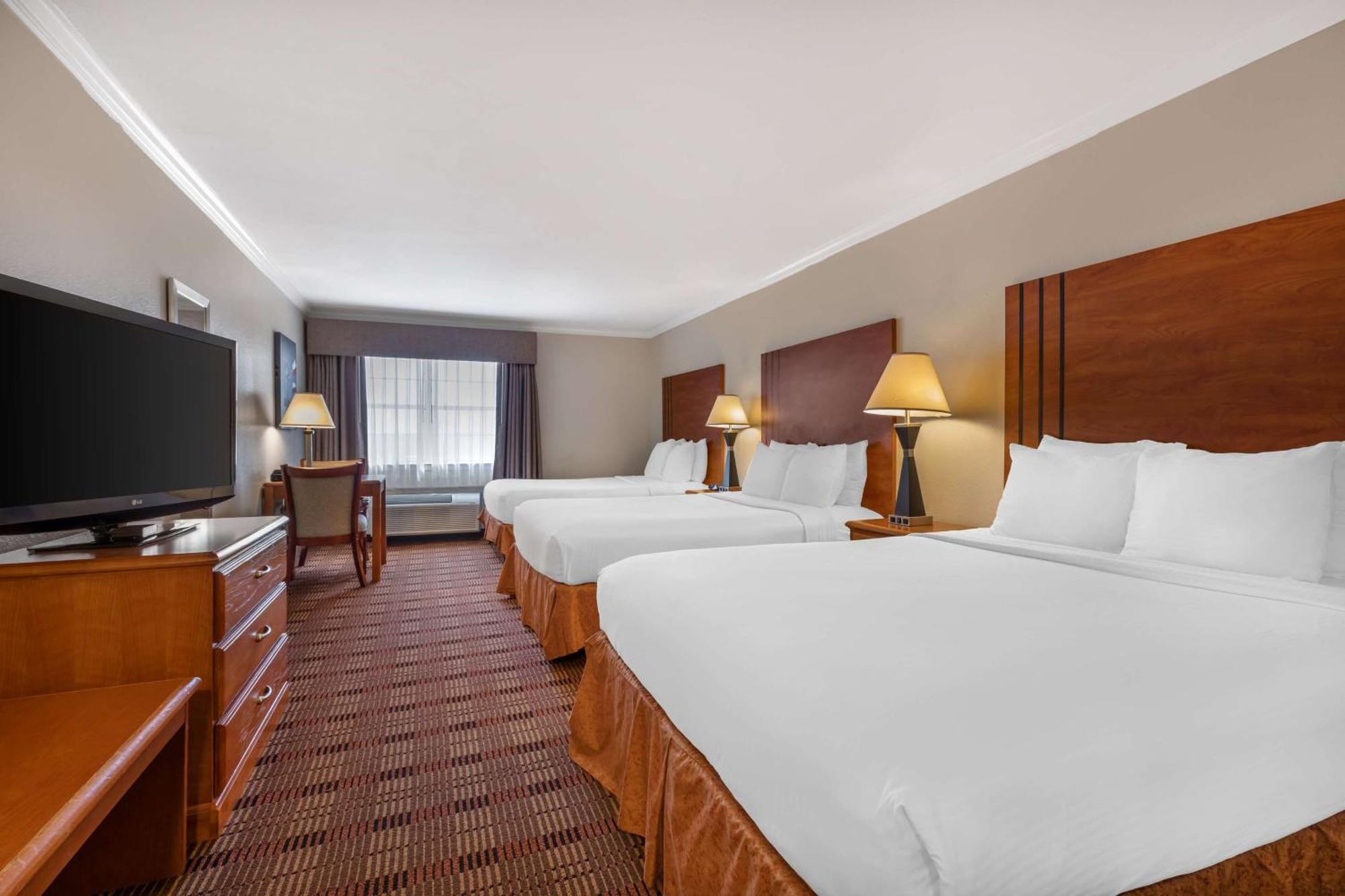 Best Western Club House Inn & Suites Mineral Wells Εξωτερικό φωτογραφία